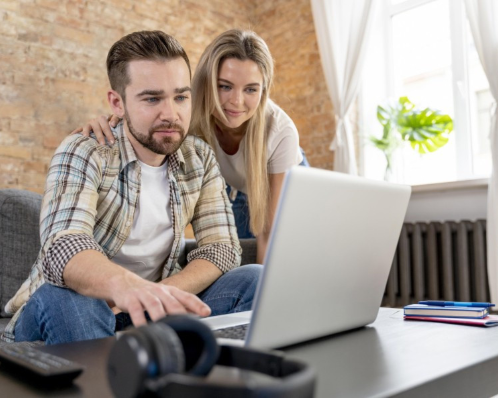 Figuring out laptop insurance
