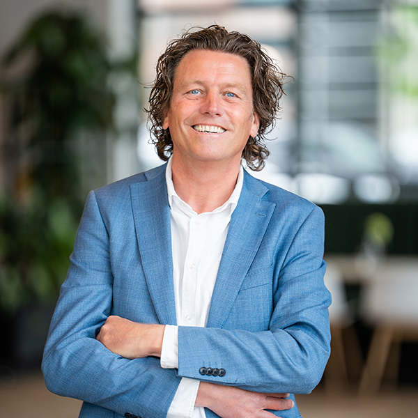 Hans Schrader | Certainly for VvE